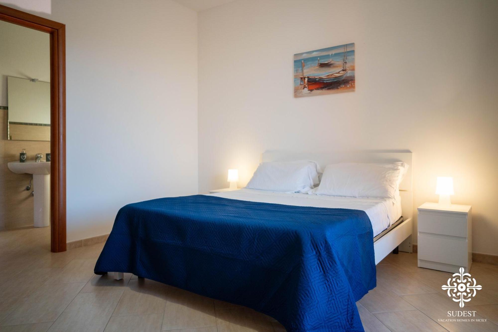 Villa Seaside - Beach Retreat With Jacuzzi Syracuse Buitenkant foto