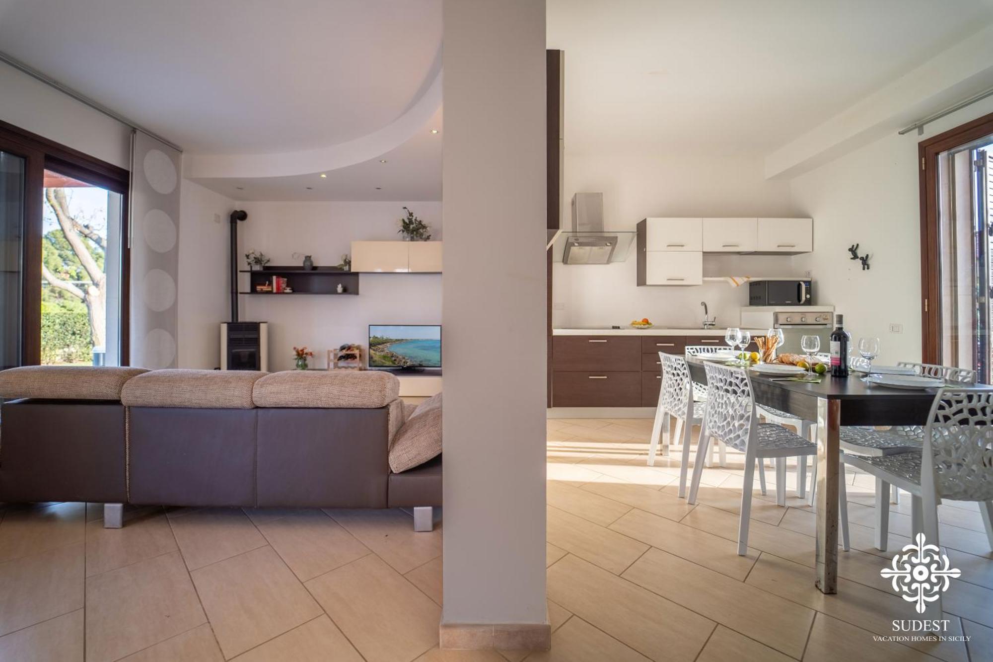 Villa Seaside - Beach Retreat With Jacuzzi Syracuse Buitenkant foto